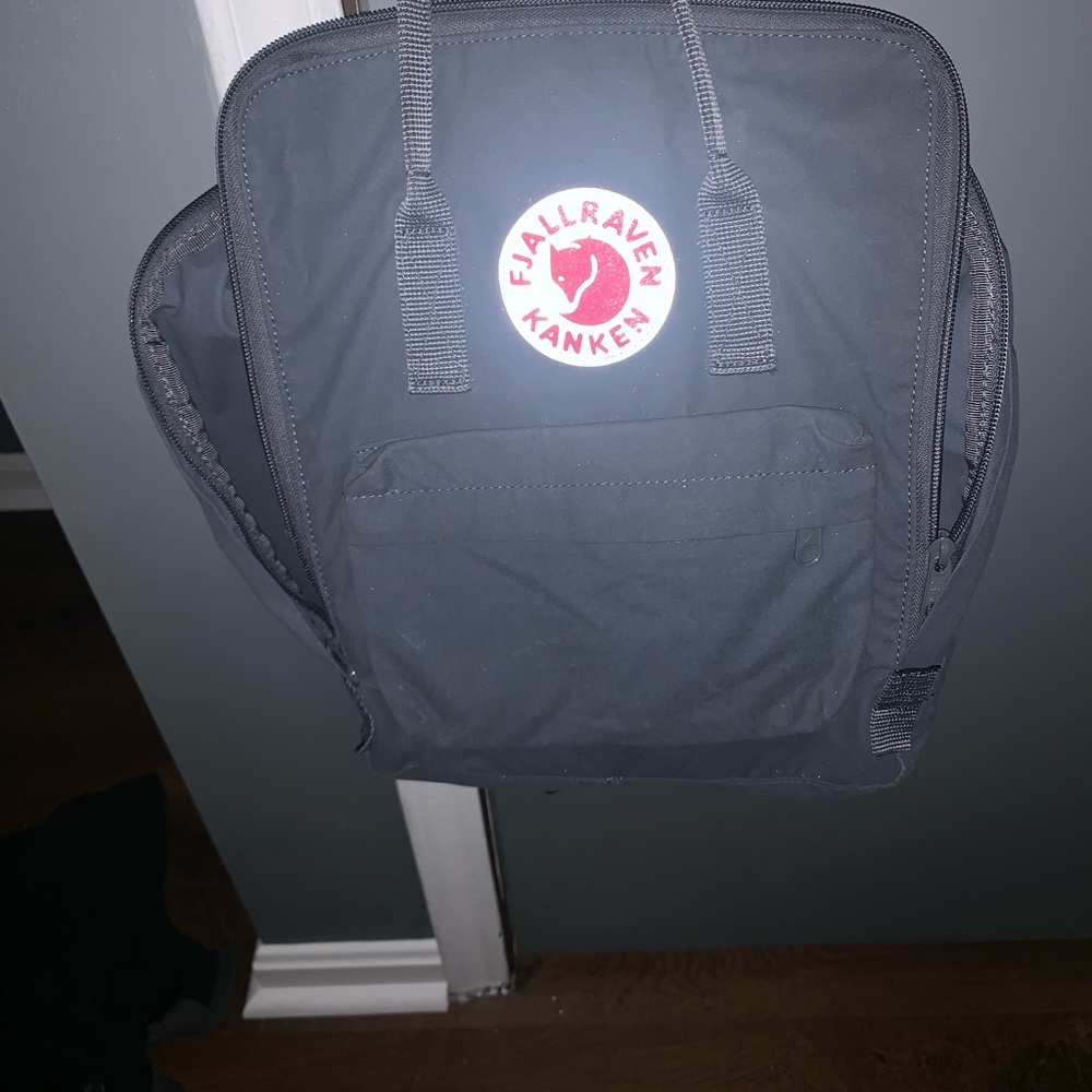 Classic size fjallraven kanken